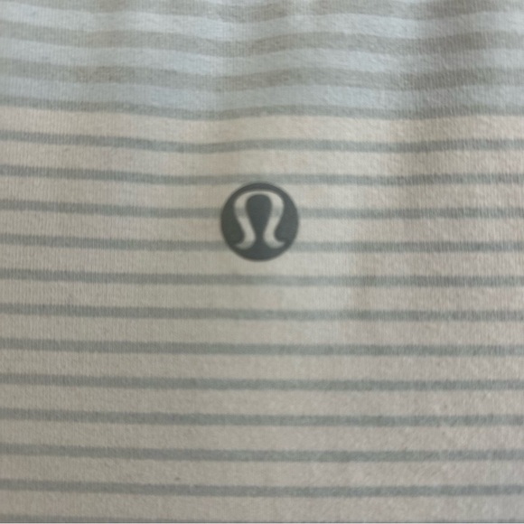 Lululemon Athletica Grey/White Striped Tank Size 6 - Picture 4 of 11